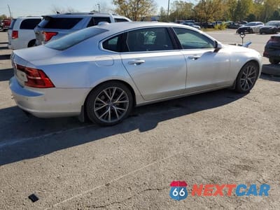 Trzecie zdjęcie samochodu z tyłu: 2018 VOLVO S90 T5 MOMENTUM VIN:LVY982AK8JP007940 - miniatura