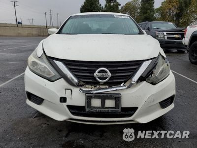 Piąte zdjęcie samochodu w środku: 2016 NISSAN ALTIMA 2.5 VIN:1N4AL3AP8GC285814 - miniatura