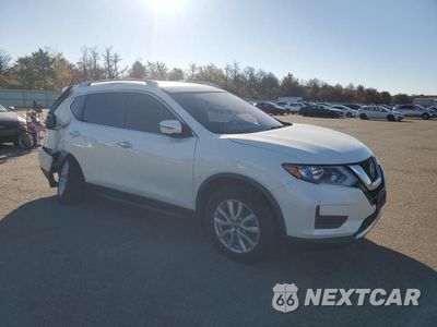Czwarte zdjęcie samochodu z boku: 2019 NISSAN ROGUE S VIN:JN8AT2MV9KW374284 - miniatura