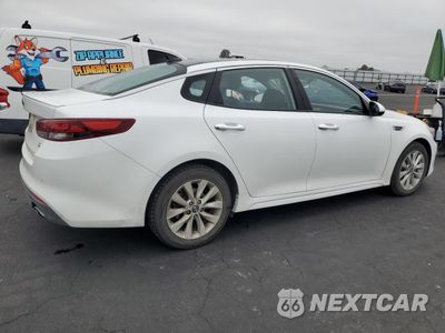 Trzecie zdjęcie samochodu z tyłu: 2018 KIA OPTIMA LX VIN:5XXGT4L35JG245475 - miniatura