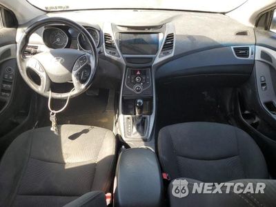Zdjęcie 8 z 12 samochodu: 2015 HYUNDAI ELANTRA SE VIN:5NPDH4AE2FH641674 - miniatura