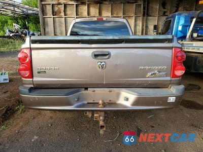 Zdjęcie 6 z 12 samochodu: 2010 DODGE DAKOTA SXT VIN:1D7CW3BP4AS131791 - miniatura