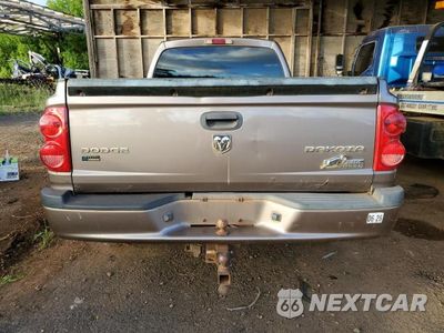 Zdjęcie 6 z 12 samochodu: 2010 DODGE DAKOTA SXT VIN:1D7CW3BP4AS131791 - miniatura