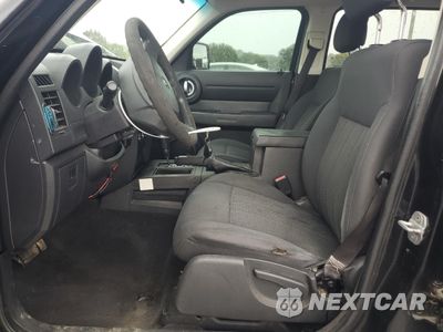 Zdjęcie 7 z 15 samochodu: 2011 DODGE NITRO HEAT VIN:1D4PT4GK3BW603581 - miniatura