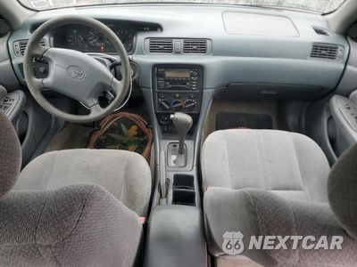Zdjęcie 8 z 12 samochodu: 2000 TOYOTA CAMRY CE VIN:4T1BG28K4YU958063 - miniatura