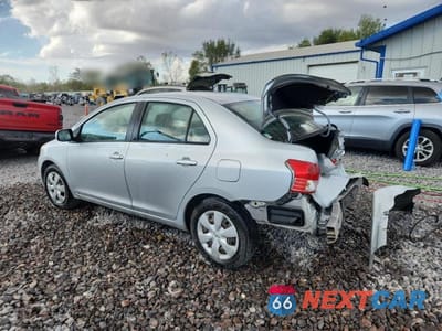 Drugie zdjęcie samochodu z przodu: 2007 TOYOTA YARIS BASE VIN:JTDBT923271065884 - miniatura
