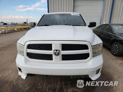 Piąte zdjęcie samochodu w środku: 2018 RAM 1500 ST VIN:1C6RR6FG1JS274924 - miniatura
