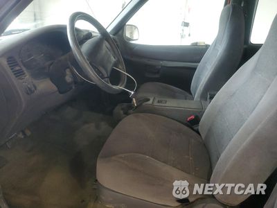 Zdjęcie 7 z 13 samochodu: 2000 FORD EXPLORER SPORT VIN:1FMYU60E9YUA78251 - miniatura