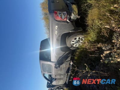 Drugie zdjęcie samochodu z przodu: 2011 CHEVROLET 3500 VIN:1GC4K1C89BF148697 - miniatura