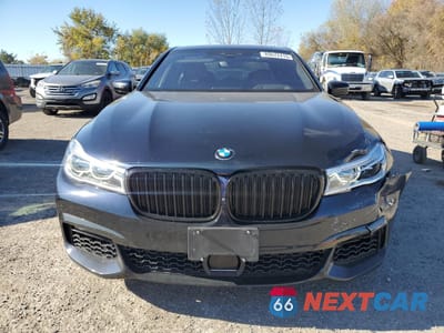 Piąte zdjęcie samochodu w środku: 2019 BMW 750 XI VIN:WBA7B0C56KG527418 - miniatura
