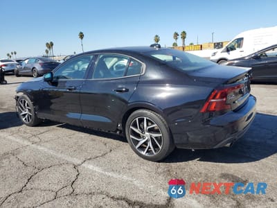 Drugie zdjęcie samochodu z przodu: 2020 VOLVO S60 T5 MOMENTUM VIN:7JR102FKXLG042584 - miniatura