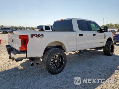 Trzecie zdjęcie samochodu z tyłu: 2019 FORD F250 SUPER DUTY VIN:1FT7W2BT7KEF18113 - miniatura