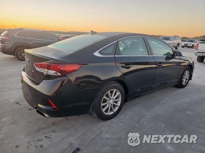 Trzecie zdjęcie samochodu z tyłu: 2019 HYUNDAI SONATA SE VIN:5NPE24AFXKH796160 - miniatura