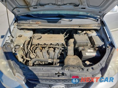 Zdjęcie 12 z 15 samochodu: 2009 KIA RONDO BASE VIN:KNAFG528X97222617 - miniatura