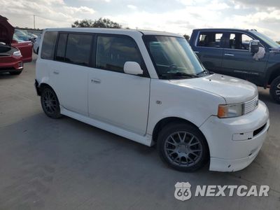 Czwarte zdjęcie samochodu z boku: 2006 TOYOTA SCION XB VIN:JTLKT324964119687 - miniatura