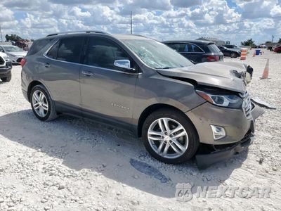 Czwarte zdjęcie samochodu z boku: 2019 CHEVROLET EQUINOX PREMIER VIN:3GNAXPEX6KS556010 - miniatura