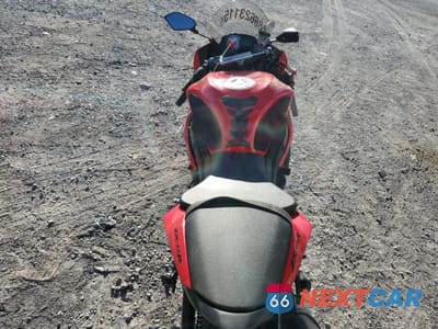 Zdjęcie 6 z 9 samochodu: 2010 KAWASAKI ZX600 R VIN:JKAZX4R11AA019121 - miniatura