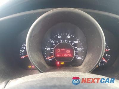 Zdjęcie 9 z 12 samochodu: 2015 KIA SOUL VIN:KNDJN2A29F7170570 - miniatura
