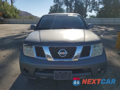 Piąte zdjęcie samochodu w środku: 2005 NISSAN PATHFINDER LE VIN:5N1AR18U65C778473 - miniatura