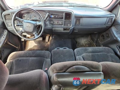 Zdjęcie 8 z 12 samochodu: 2002 CHEVROLET SILVERADO K1500 VIN:2GCEK19T021200032 - miniatura