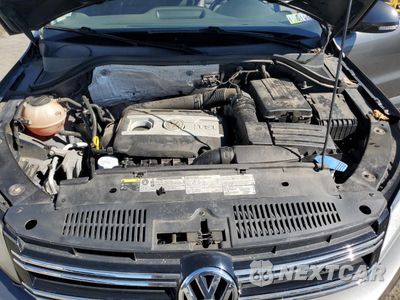 Zdjęcie 12 z 13 samochodu: 2016 VOLKSWAGEN TIGUAN S VIN:WVGBV7AXXGW607203 - miniatura