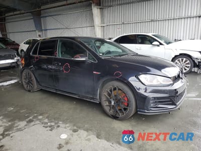 Czwarte zdjęcie samochodu z boku: 2018 VOLKSWAGEN GTI S/SE VIN:3VW447AU3JM261344 - miniatura
