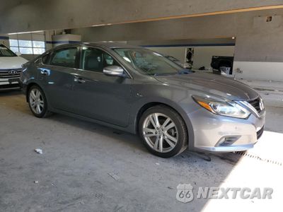 Czwarte zdjęcie samochodu z boku: 2017 NISSAN ALTIMA 3.5SL VIN:1N4BL3AP1HC164371 - miniatura