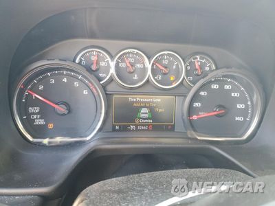 Zdjęcie 9 z 17 samochodu: 2024 CHEVROLET SUBURBAN C1500 LS VIN:1GNSCBKD4RR253981 - miniatura