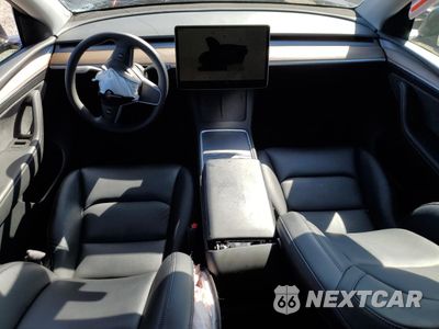 Zdjęcie 8 z 14 samochodu: 2024 TESLA MODEL Y VIN:7SAYGAEE4RF211941 - miniatura