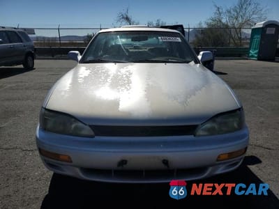 Piąte zdjęcie samochodu w środku: 1996 TOYOTA CAMRY VIN:JT2BG12K4T0382555 - miniatura