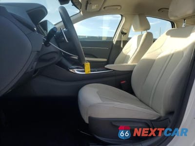 Zdjęcie 7 z 13 samochodu: 2021 HYUNDAI SONATA HYBRID VIN:KMHL24JJ8MA030221 - miniatura