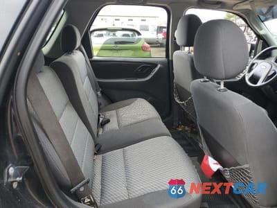 Zdjęcie 11 z 12 samochodu: 2004 FORD ESCAPE XLT VIN:1FMYU93184KA48870 - miniatura