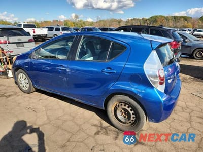Drugie zdjęcie samochodu z przodu: 2012 TOYOTA PRIUS C ONE VIN:JTDKDTB37C1507823 - miniatura