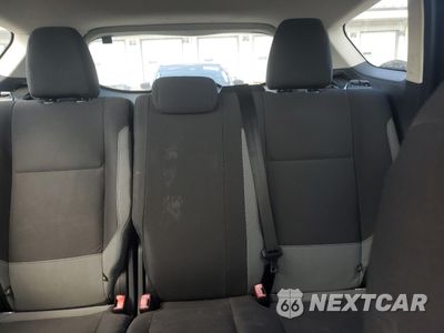 Zdjęcie 10 z 15 samochodu: 2014 FORD ESCAPE S VIN:1FMCU0F73EUB95562 - miniatura