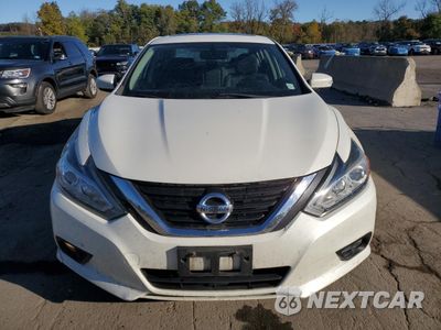 Piąte zdjęcie samochodu w środku: 2018 NISSAN ALTIMA 2.5 VIN:1N4AL3AP4JC222507 - miniatura