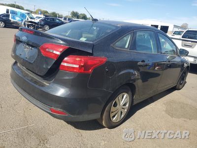 Trzecie zdjęcie samochodu z tyłu: 2015 FORD FOCUS S VIN:1FADP3E27FL200427 - miniatura
