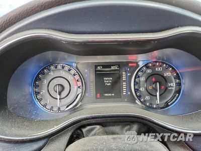 Zdjęcie 9 z 11 samochodu: 2015 CHRYSLER 200 S VIN:1C3CCCBB0FN695844 - miniatura