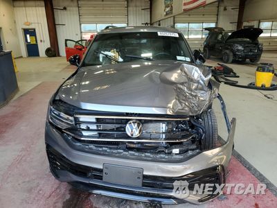 Piąte zdjęcie samochodu w środku: 2024 VOLKSWAGEN TIGUAN SE R-LINE BLACK VIN:3VV8B7AX5RM226953 - miniatura