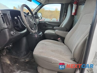 Zdjęcie 7 z 13 samochodu: 2014 GMC SAVANA G2500 DELIVERY VAN VIN:1GTW7FCA8E1902071 - miniatura