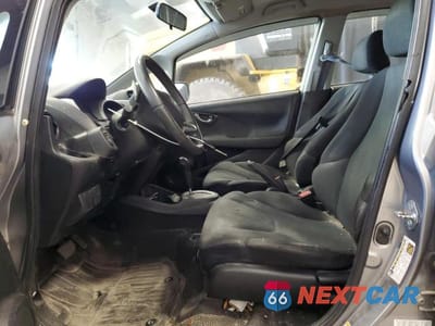 Zdjęcie 7 z 13 samochodu: 2010 HONDA FIT SPORT VIN:JHMGE8H49AC001975 - miniatura