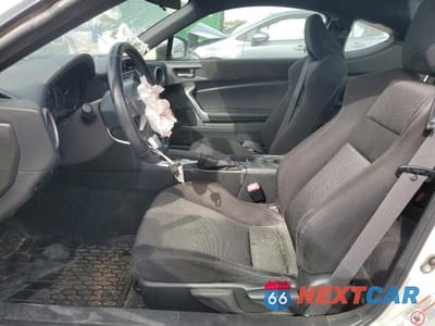 Zdjęcie 7 z 11 samochodu: 2017 TOYOTA 86 BASE VIN:JF1ZNAA19H9700148 - miniatura