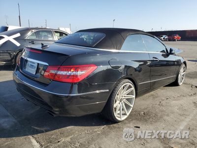 Trzecie zdjęcie samochodu z tyłu: 2013 MERCEDES-BENZ E 350 VIN:WDDKK5KFXDF196104 - miniatura