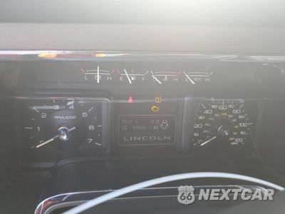 Zdjęcie 9 z 12 samochodu: 2013 LINCOLN NAVIGATOR VIN:5LMJJ2J55DEL07382 - miniatura