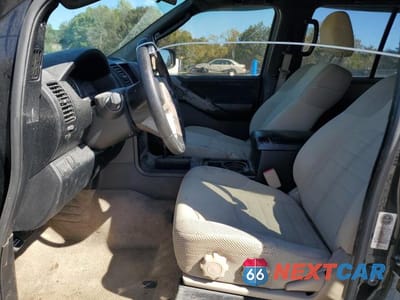 Zdjęcie 7 z 13 samochodu: 2010 NISSAN PATHFINDER S VIN:5N1AR1NN5AC616454 - miniatura