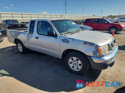 Czwarte zdjęcie samochodu z boku: 2000 NISSAN FRONTIER KING CAB XE VIN:1N6DD26SXYC328592 - miniatura