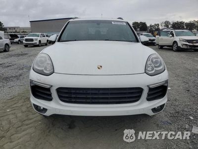 Piąte zdjęcie samochodu w środku: 2017 PORSCHE CAYENNE SE HYBRID PLATINUM VIN:WP1AE2A27HLA70329 - miniatura
