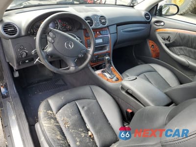 Zdjęcie 8 z 13 samochodu: 2004 MERCEDES-BENZ CLK 320 VIN:WDBTK65G24T005185 - miniatura