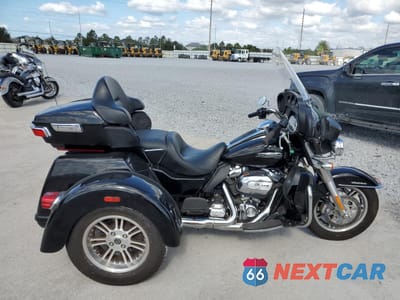 2023 HARLEY-DAVIDSON FLHTCUTG 1HD1MAF18PB851247 - główne zdjęcie licytacji z USA - miniatura