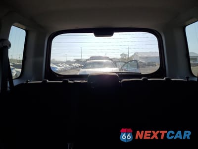 Zdjęcie 10 z 15 samochodu: 2006 TOYOTA SCION XB VIN:JTLKT324264035131 - miniatura