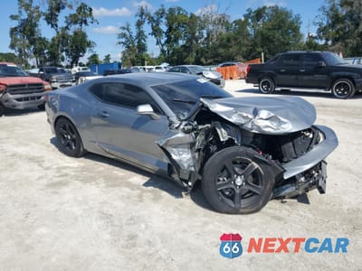 Czwarte zdjęcie samochodu z boku: 2023 CHEVROLET CAMARO LS VIN:1G1FB1RS5P0141681 - miniatura